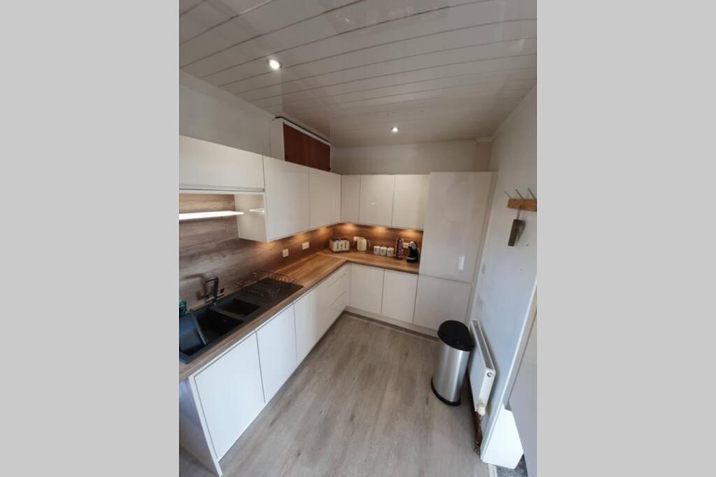 Burnbrae Cottage Breasclete 外观 照片